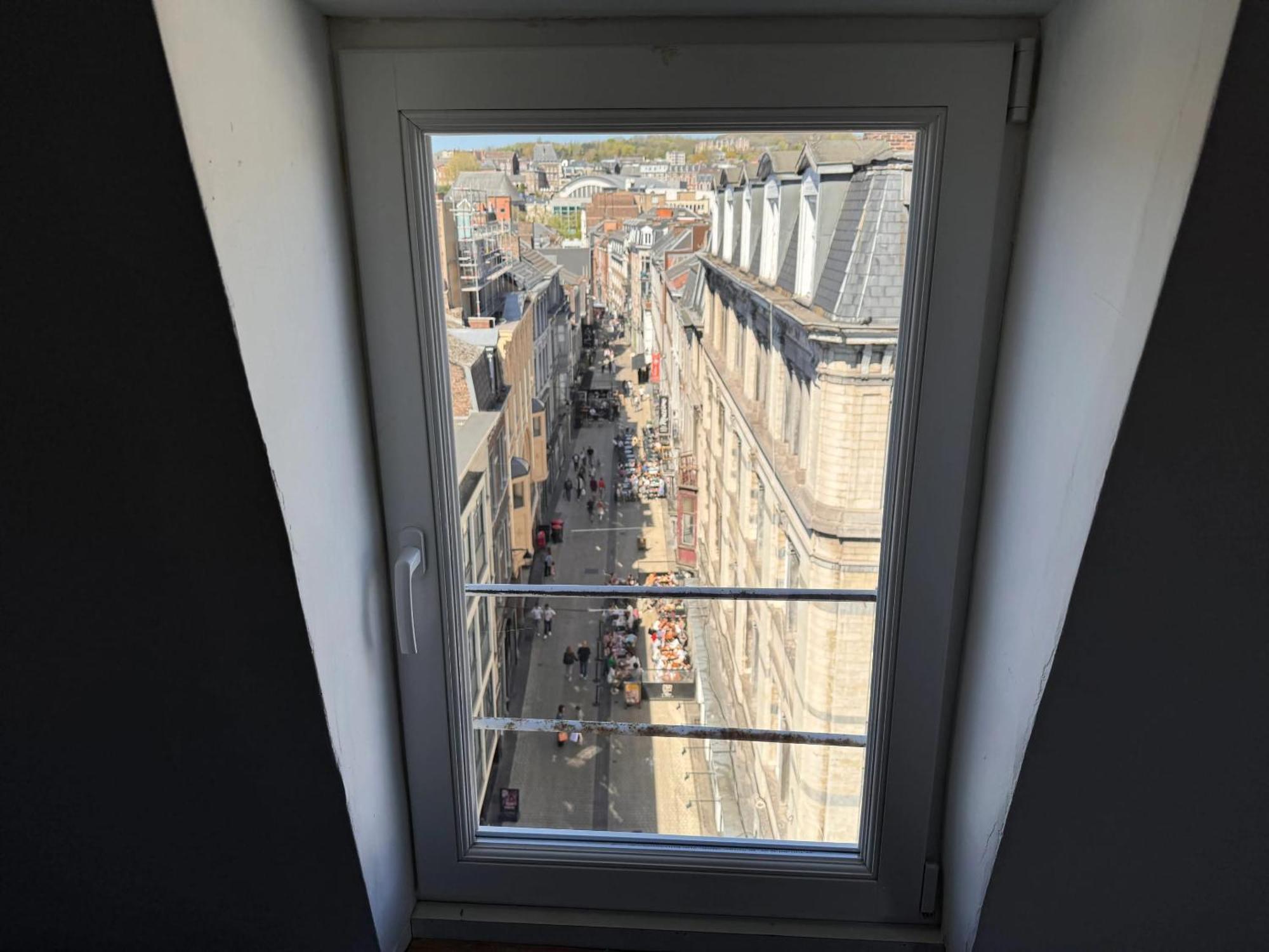 Charming Apartment In Liege City Centre With Parking Included Luaran gambar